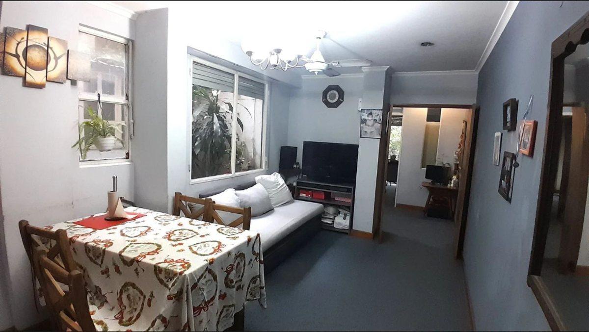 EN VENTA DEPTO 4 AMB. APTO PROFESIONAL. BALVANERA