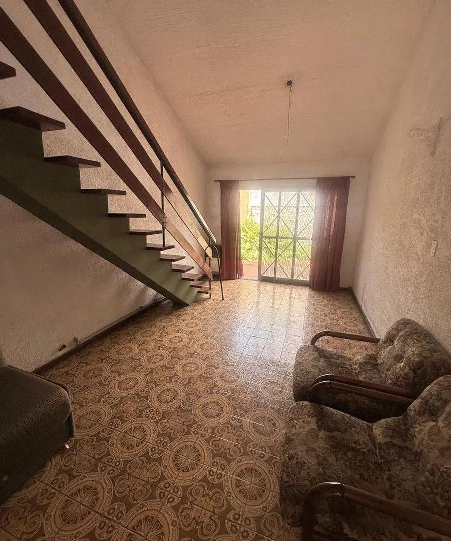 Venta PH 2 amb. c/ patio Lanús APTO CRÉDITO 5