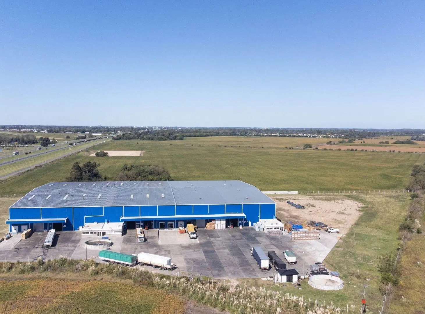 ALQUILER NAVE INDUSTRIAL DE 4.300 M2 - ZARATE 5