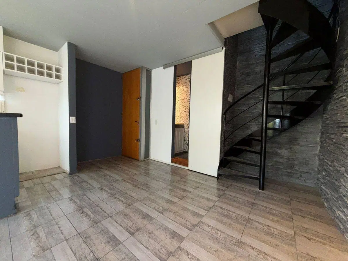 VENTA DEPTO DUPLEX 2 AMB COCHERA SAN ISIDRO 4