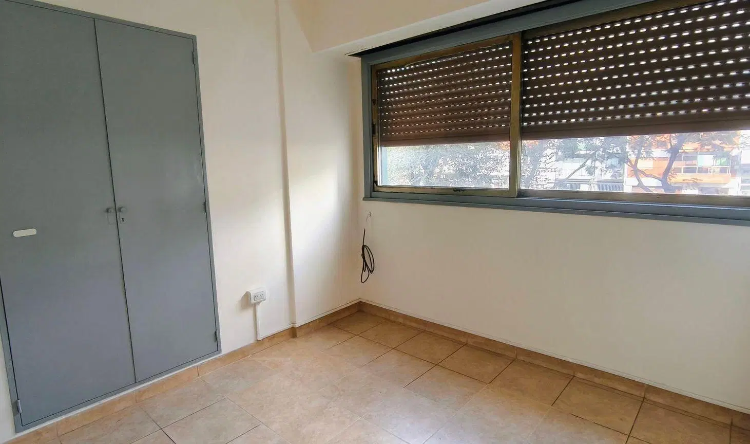 VENTA DEPTO. 2 AMBIENTES BALCON FRENTE OLIVOS 4