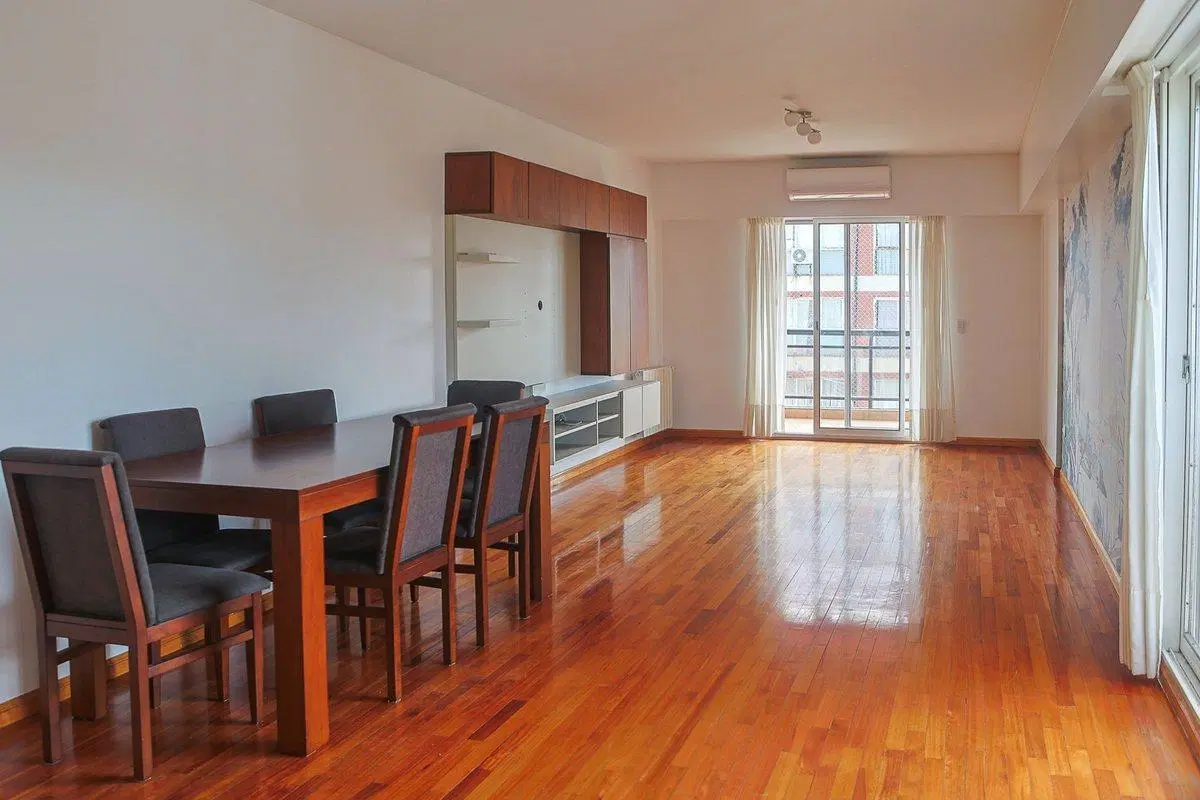 Venta departamento 4 amb. con cochera en Belgrano. 4