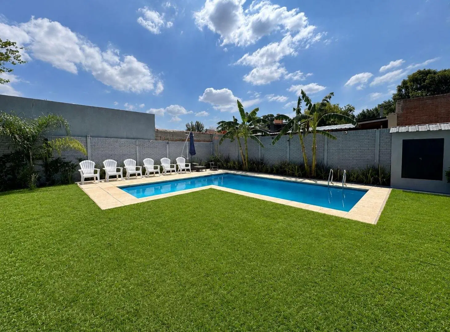 VENTA 3 AMB CASA CON PILETA JARDIN Y COCHERA 3