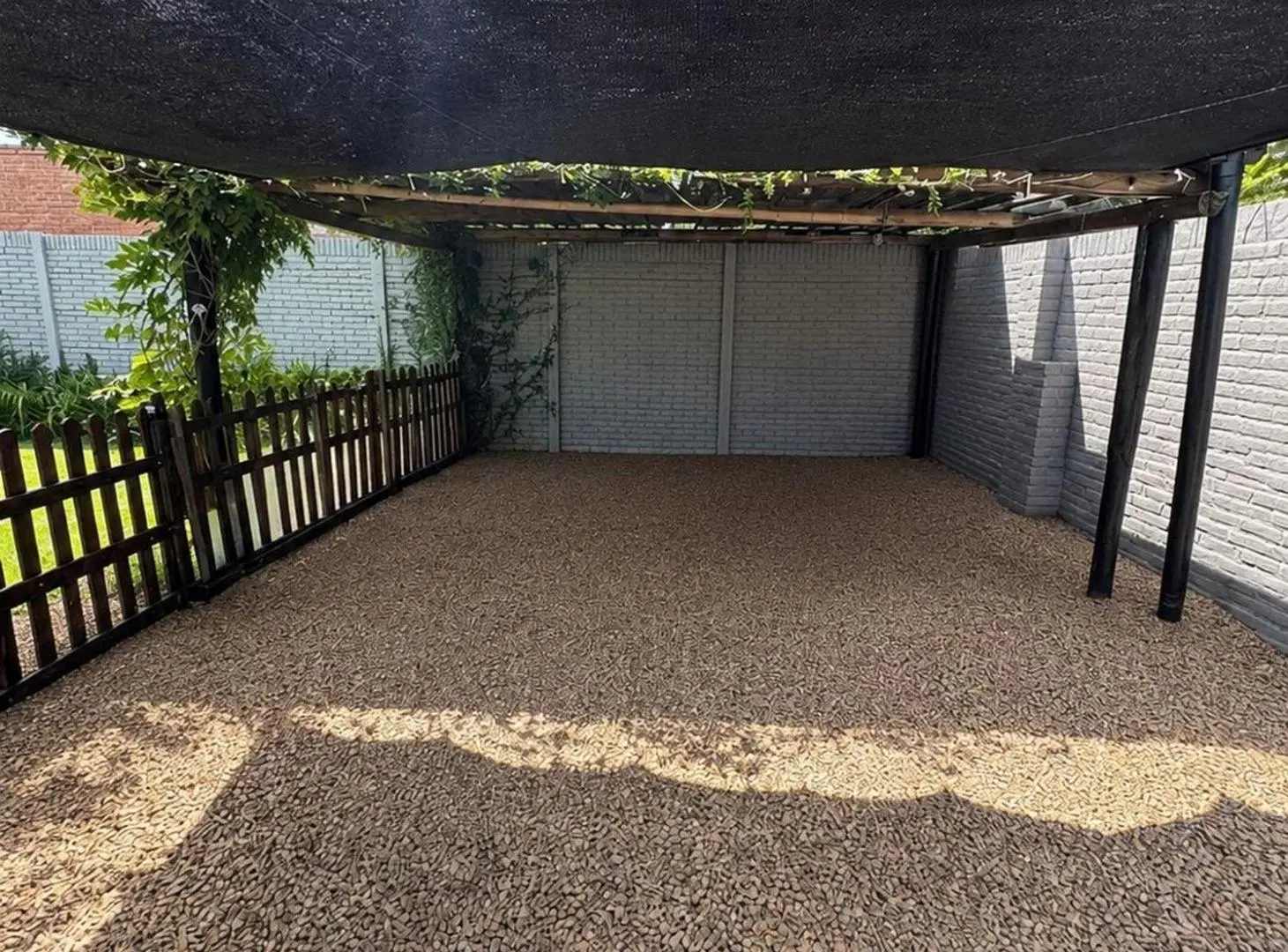 VENTA 3 AMB CASA CON PILETA JARDIN Y COCHERA 2