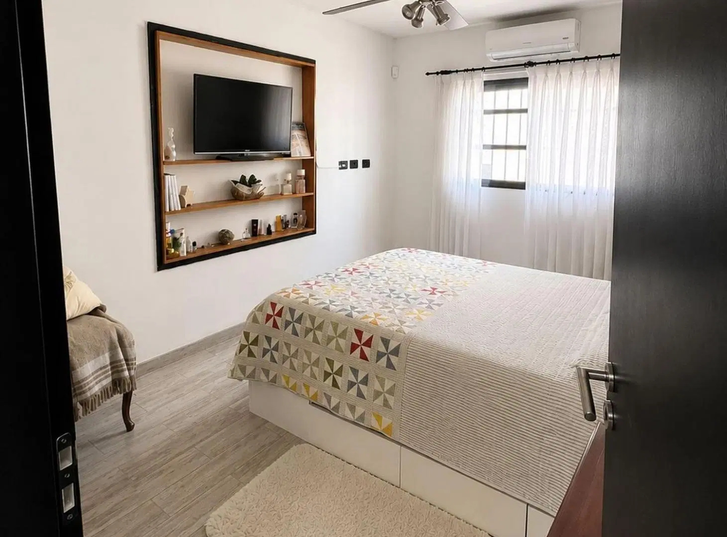 VENTA 3 AMB CASA CON PILETA JARDIN Y COCHERA 5