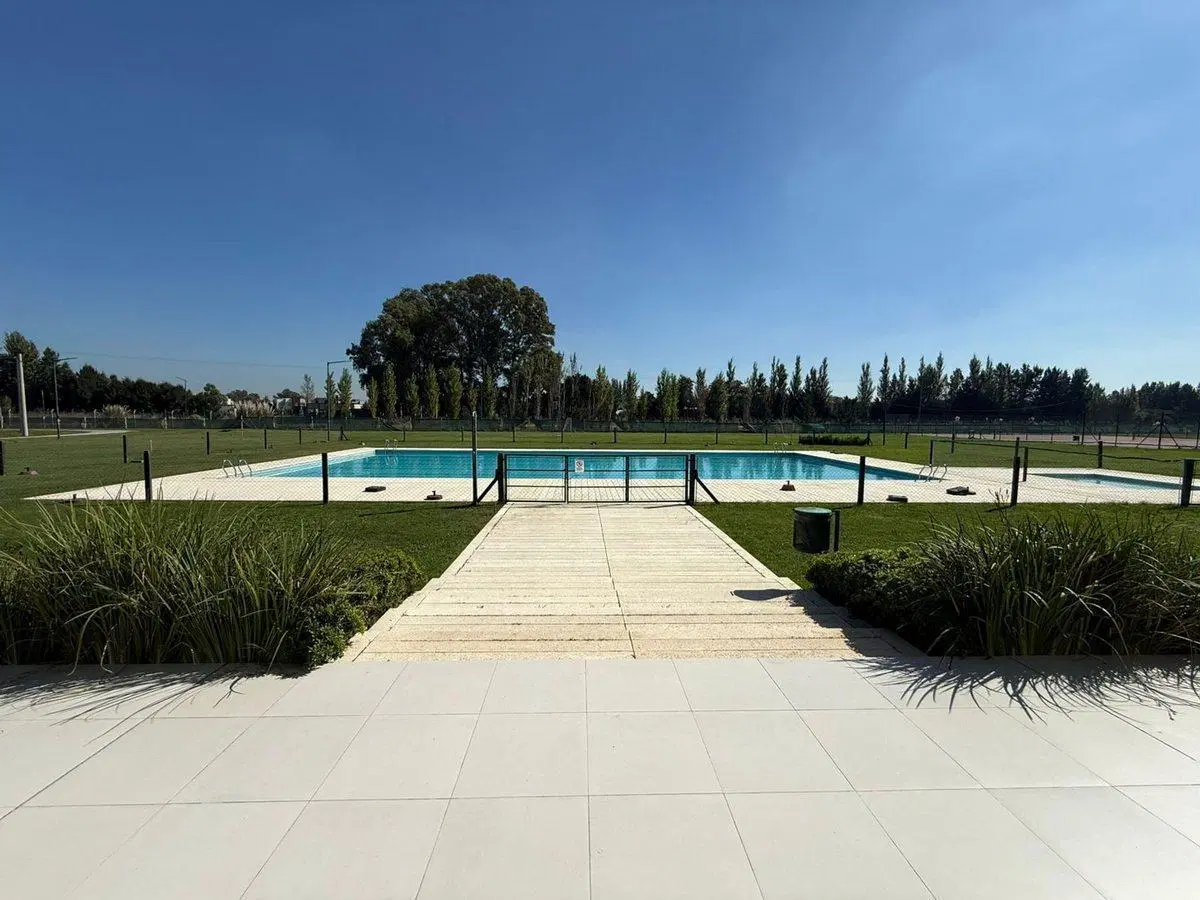 LOTE EN ESQUINA 676 m2  FINCAS JOVEN SAN VICENTE 3