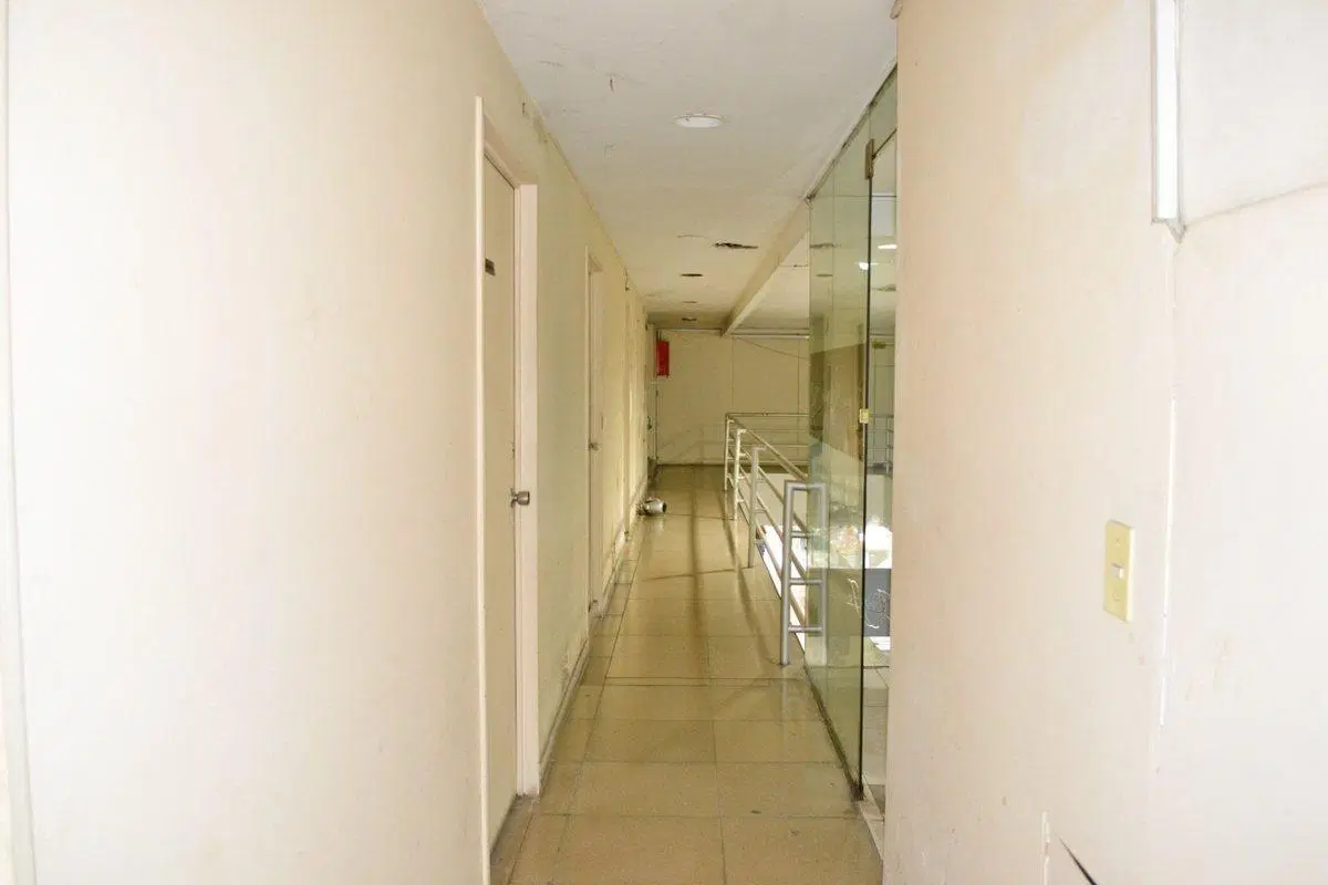 VENTA OFICINA MICROCENTRO GALERIA 5