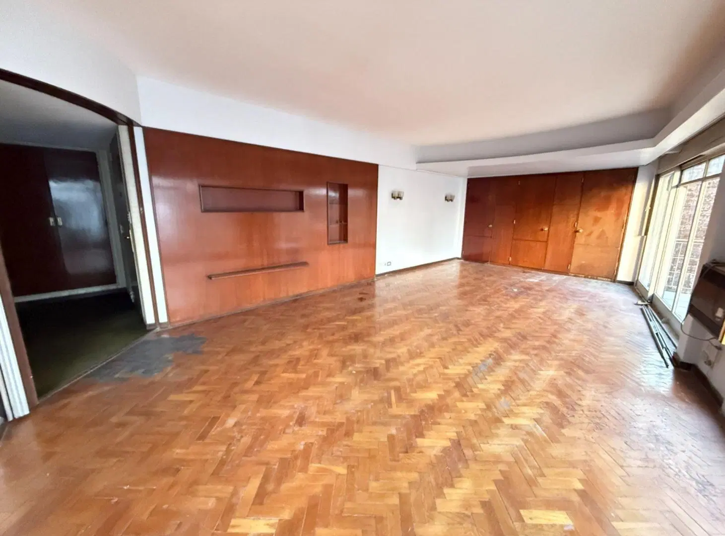 Venta 4 Amb. + Depend. Balcón. Cochera, Baulera. 5
