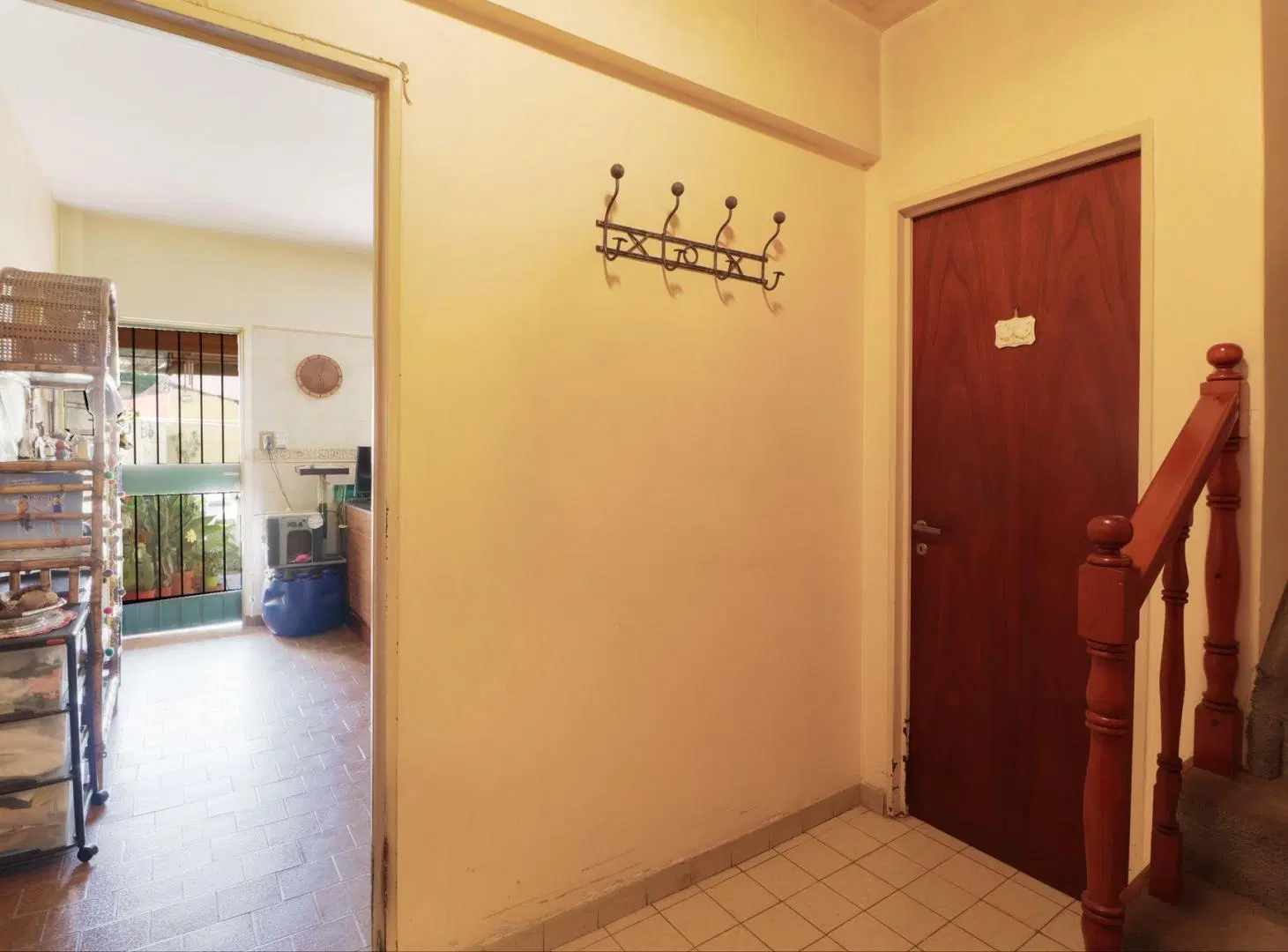 VENTA OLIVOS TRIPLEX 5 AMB 5Mts. ANCHO CON JARDIN 4