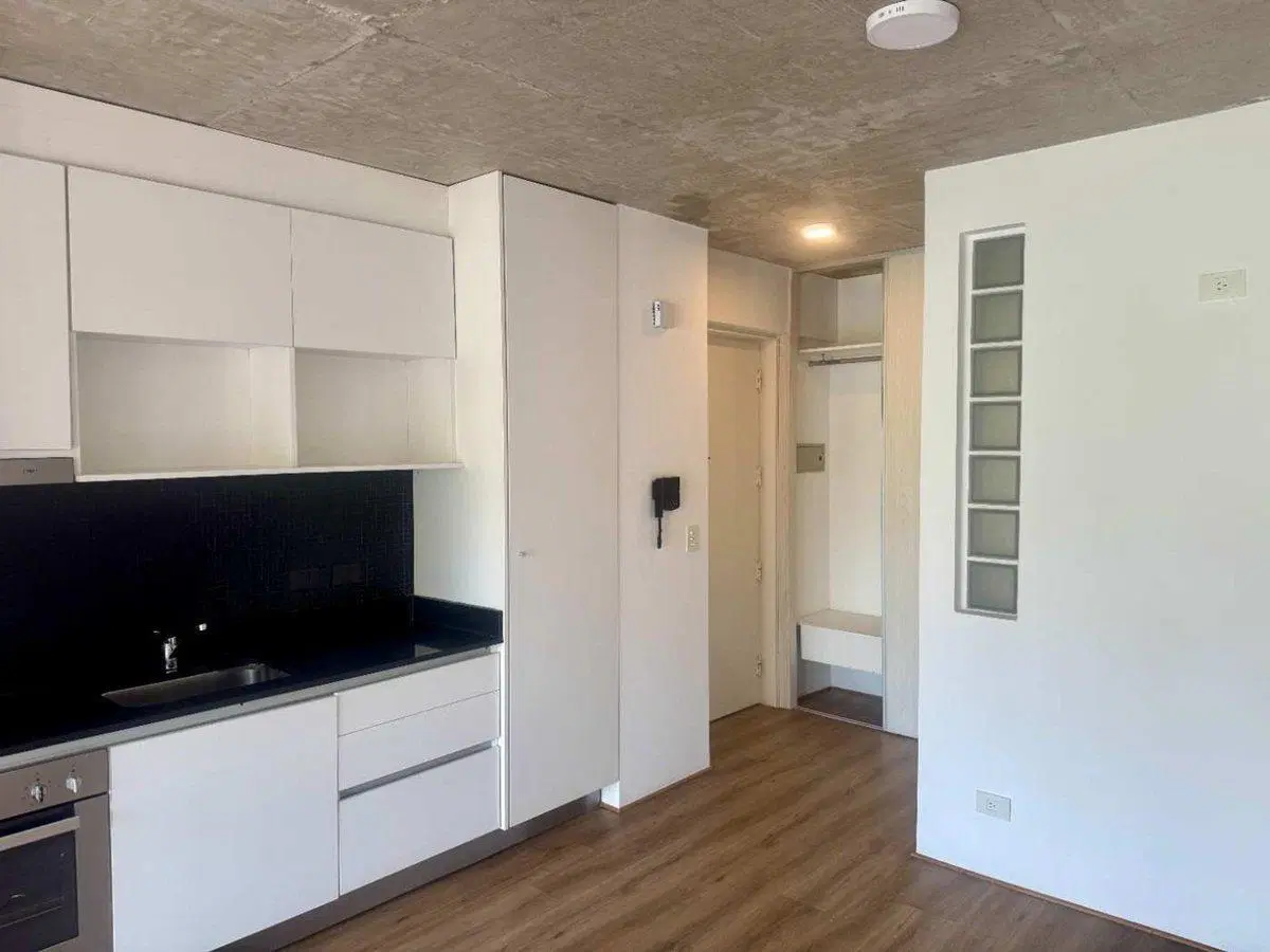 Venta monoambiente con balcon - Nuñez 2