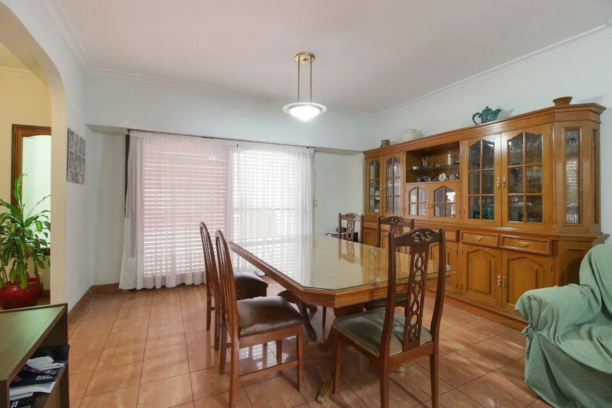 VENTA CASA 6 AMBIENTES DE CATEGORIA EN MATADEROS 5