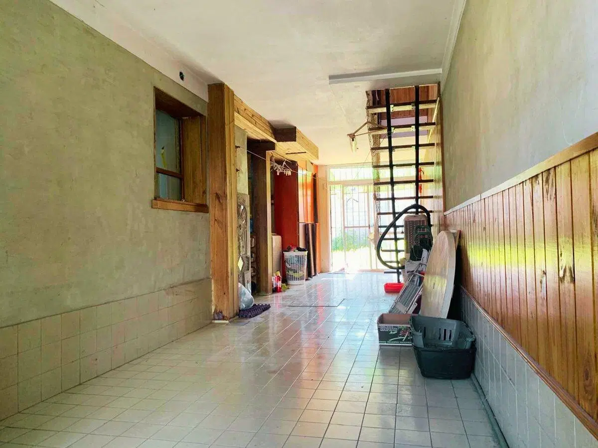 VENTA CASA 4 AMB C/COCHERA JARDIN CASTELAR CENTRO 5