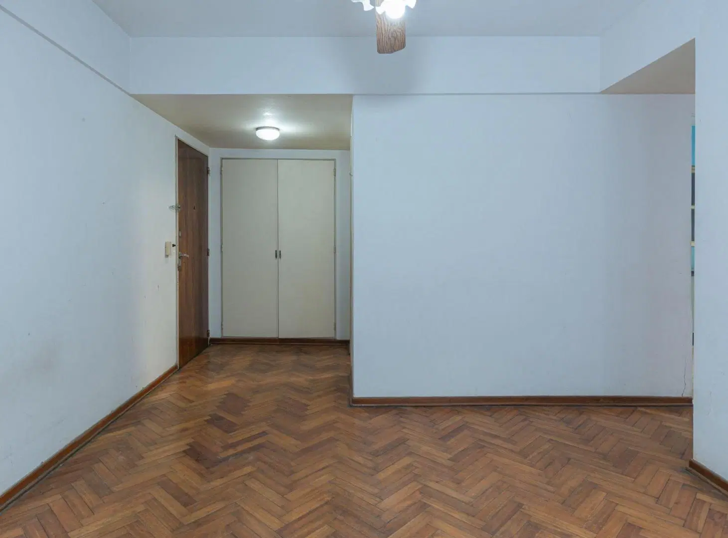 Venta 2 ambientes para reciclar en Recoleta 2