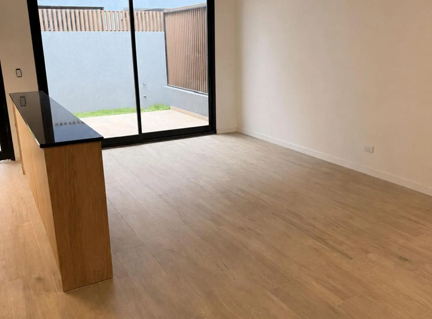 VENTA A ESTRENAR DUPLEX 4 AMB. JARDÍN, 2 TERRAZAS. 3