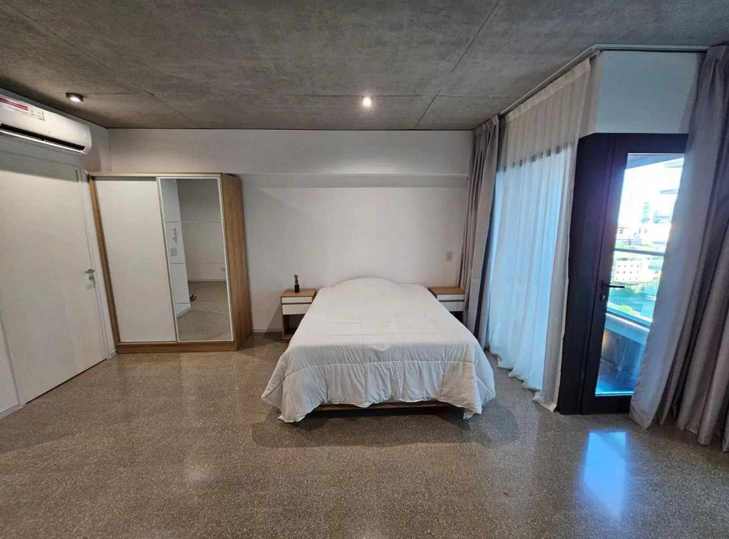 Alquiler Monoambiente Puerto Madero amoblado 4