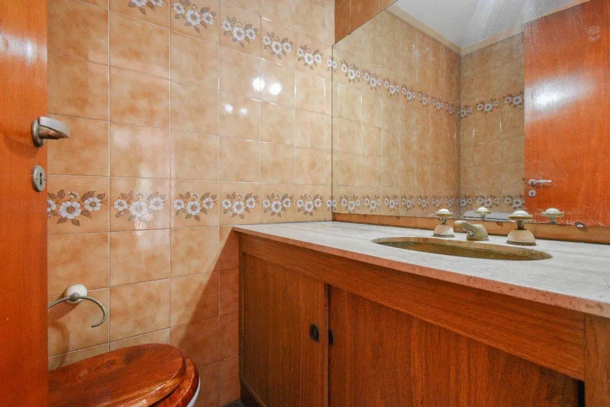 Venta Casa 4 Amb + dep + cochera en Florida Este 8