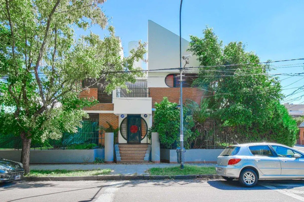 Venta Casa 4 Amb + dep + cochera en Florida Este 2