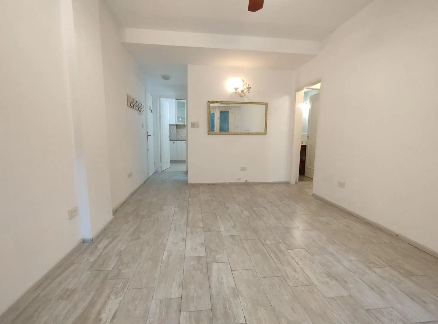 VENDE DTO 3AMB S. ISIDRO CENTRO PB PATIOS PERMUTA 2