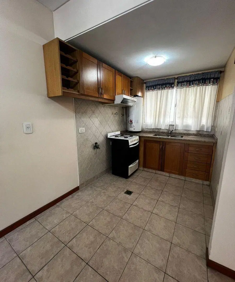 VENTA DEPTO 2 AMB COCHERA APTO CREDITO 5