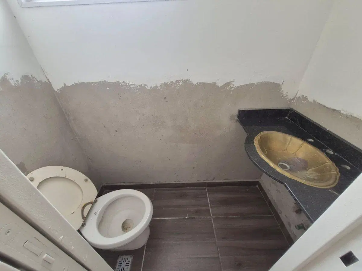VENTA DEPARTAMENTO 4 AMB, MORON C/BALCON Y COCHERA 4
