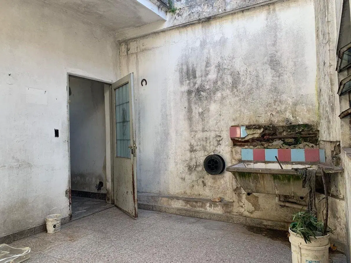 VENTA CASA 5 AMB C/LOCAL A REFACCIONAR VILLA MAIPU 5