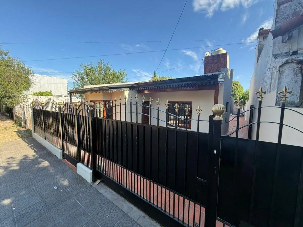 Casa 3 amb VENTA Patio Parrilla Garaje NUEVA Merlo 4