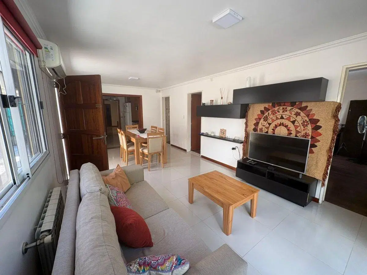VENTA CASA ESCOBAR,APTOCREDITO,4AMB/COCHERA/PILETA 4