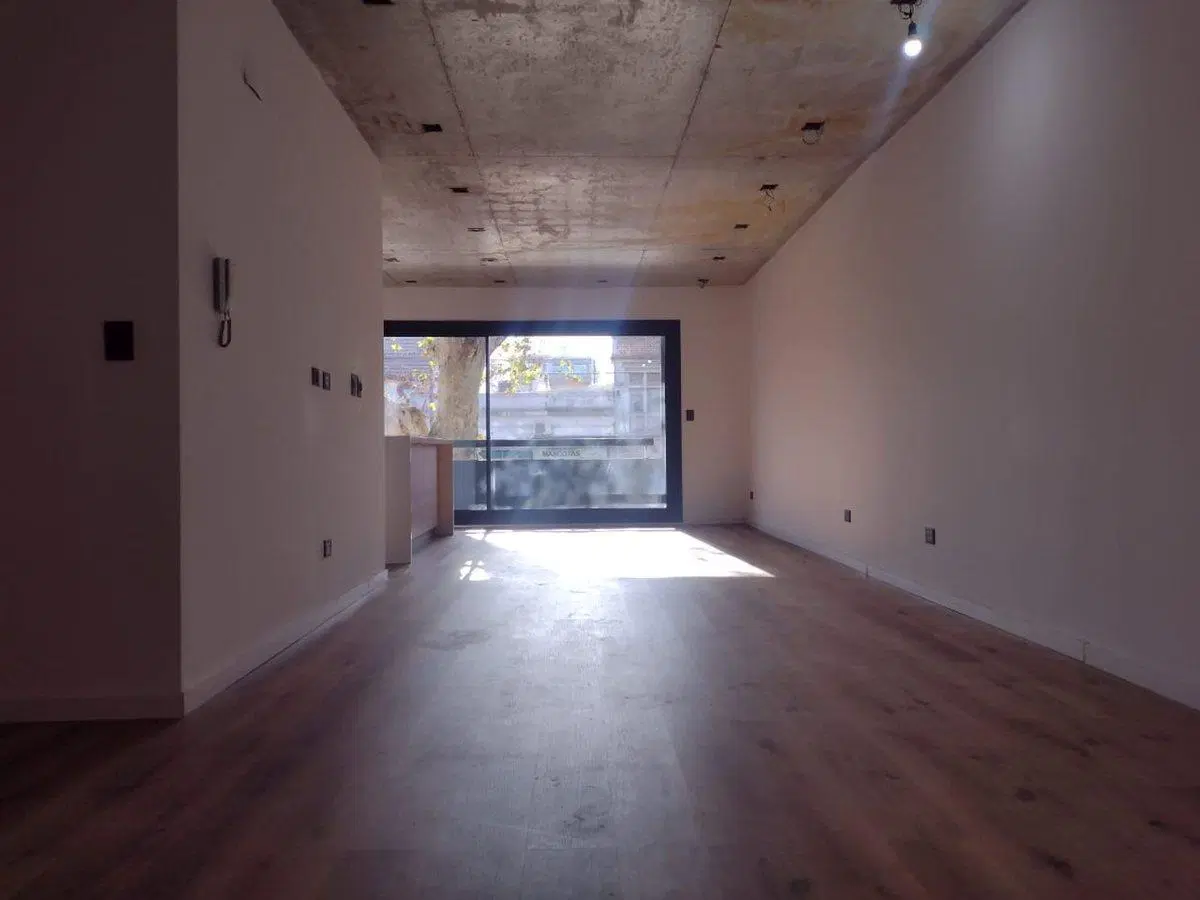 VENTA 4 AMB. ESTRENAR BALCON Y COCHERA EN LINIERS 3