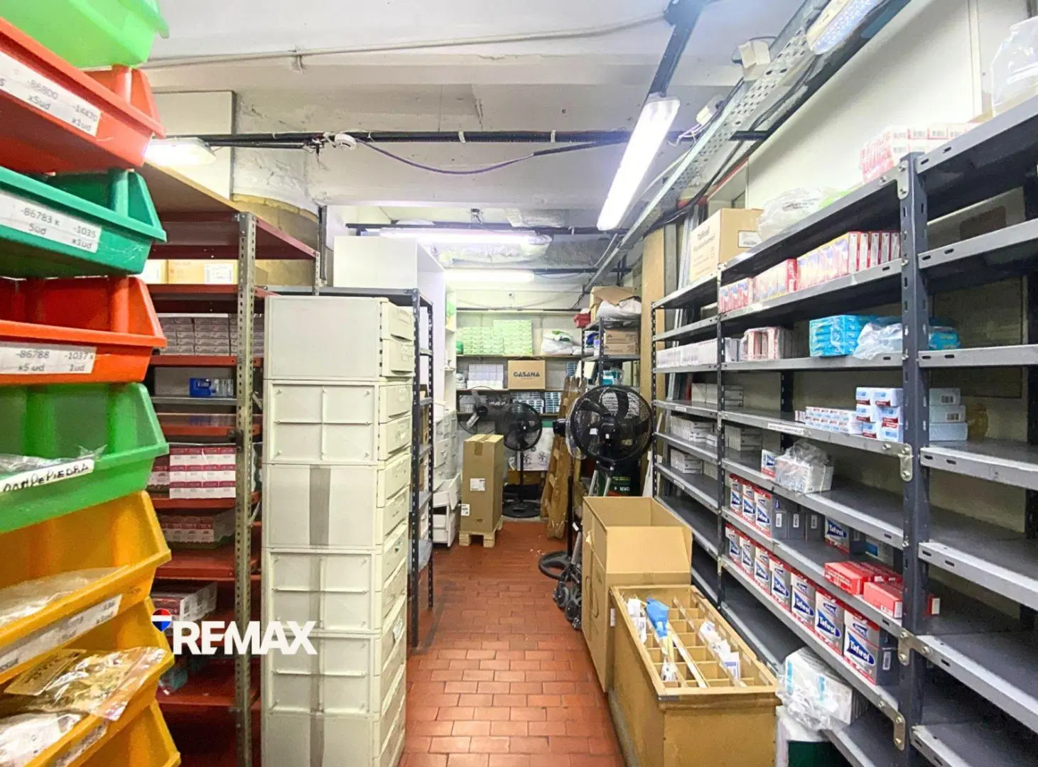 Local en Venta Esquina frente Plaza San Martín 5