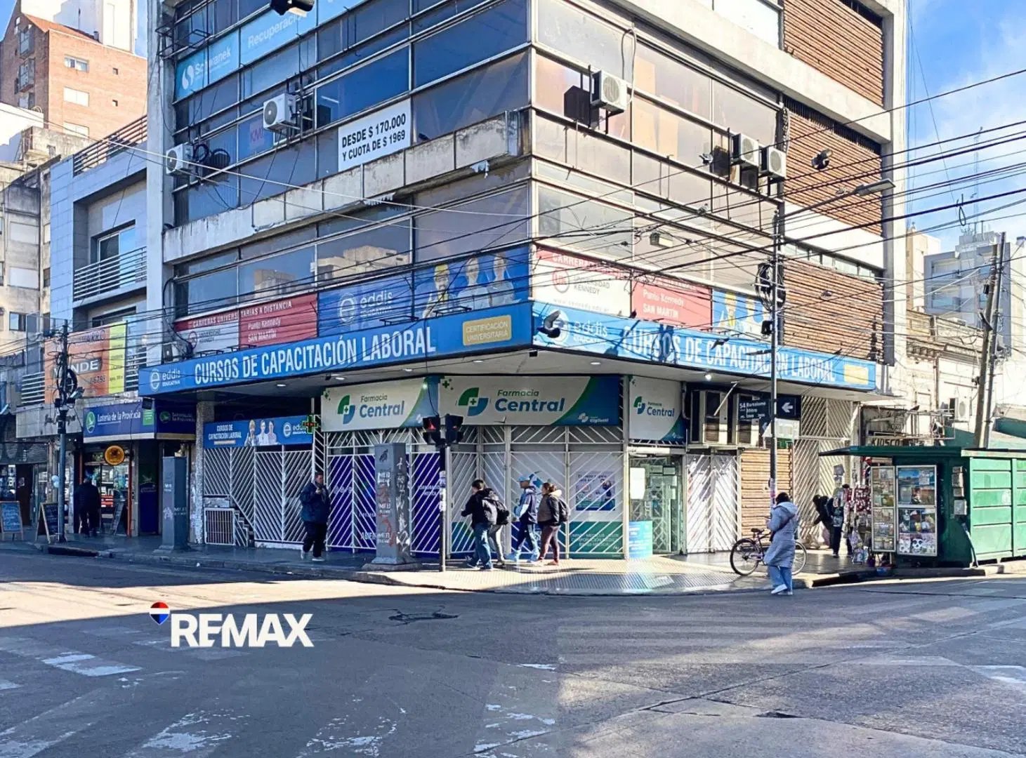 Local en Venta Esquina frente Plaza San Martín 2