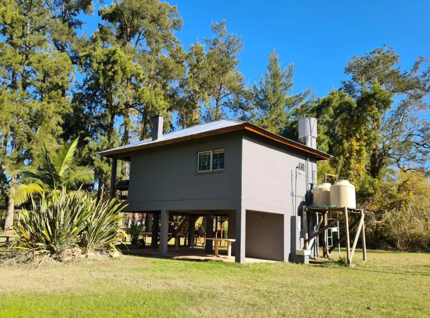 VENTA CASA 2AMB SOBRE RÍO LUJÁN C/ MUELLE PROPIO 2