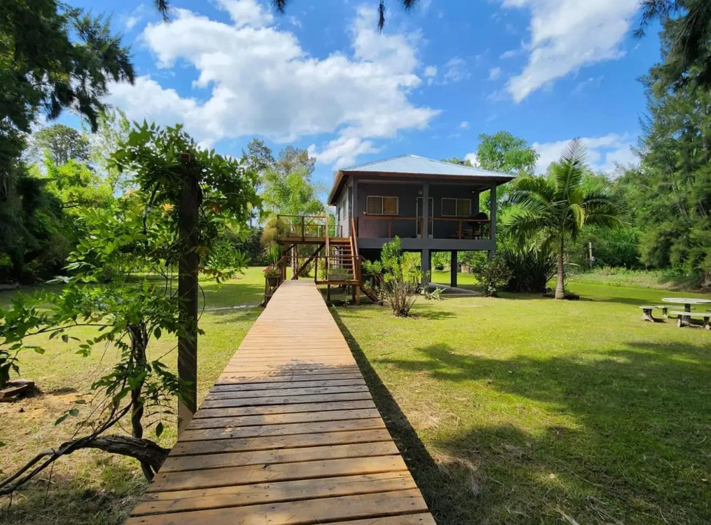 VENTA CASA 2AMB SOBRE RÍO LUJÁN C/ MUELLE PROPIO 4