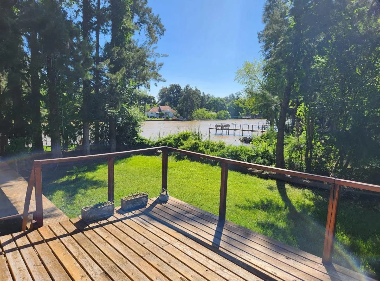VENTA CASA 2AMB SOBRE RÍO LUJÁN C/ MUELLE PROPIO 3