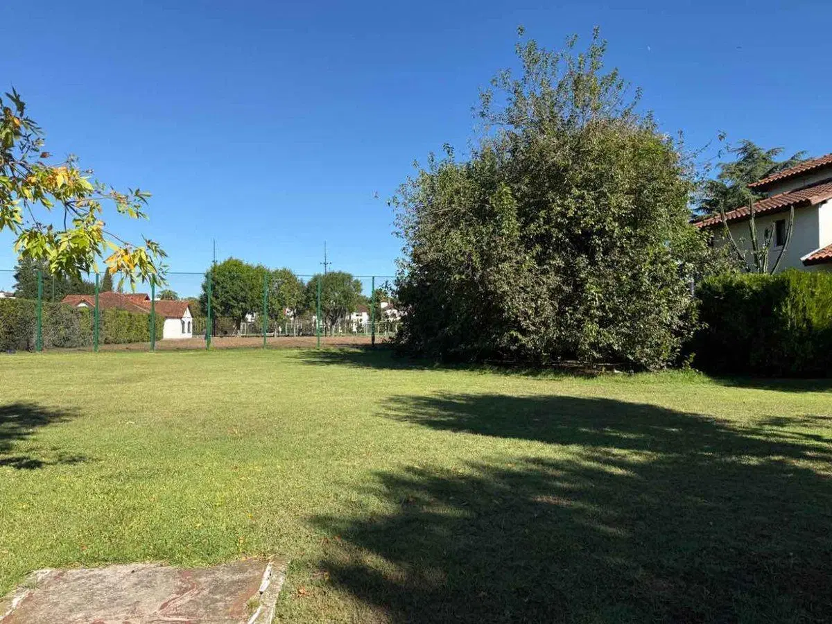 OPORTUNIDAD REAL Lote en ARANJUEZ COUNTRY CLUB! 8
