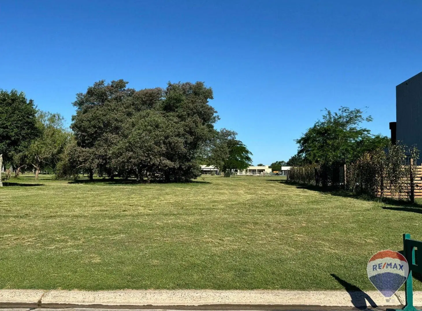 LOTE  SAN SEBASTIAN GOLF -Área 2,  910MTS OPORTUNI 4