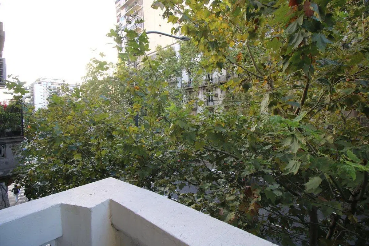 VENTA DEPTO 4 AMB + BALCON + PATIO EN  BALVANERA 8