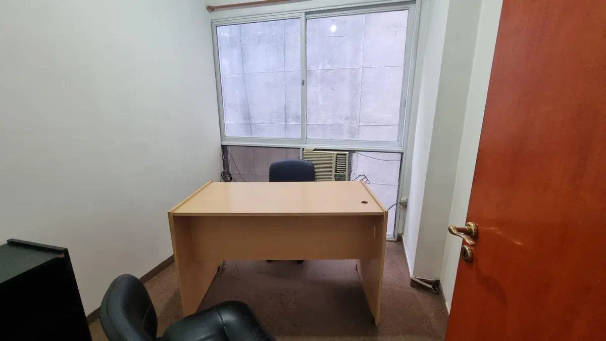Oficina en Venta - CABA (con 3 despachos) 8