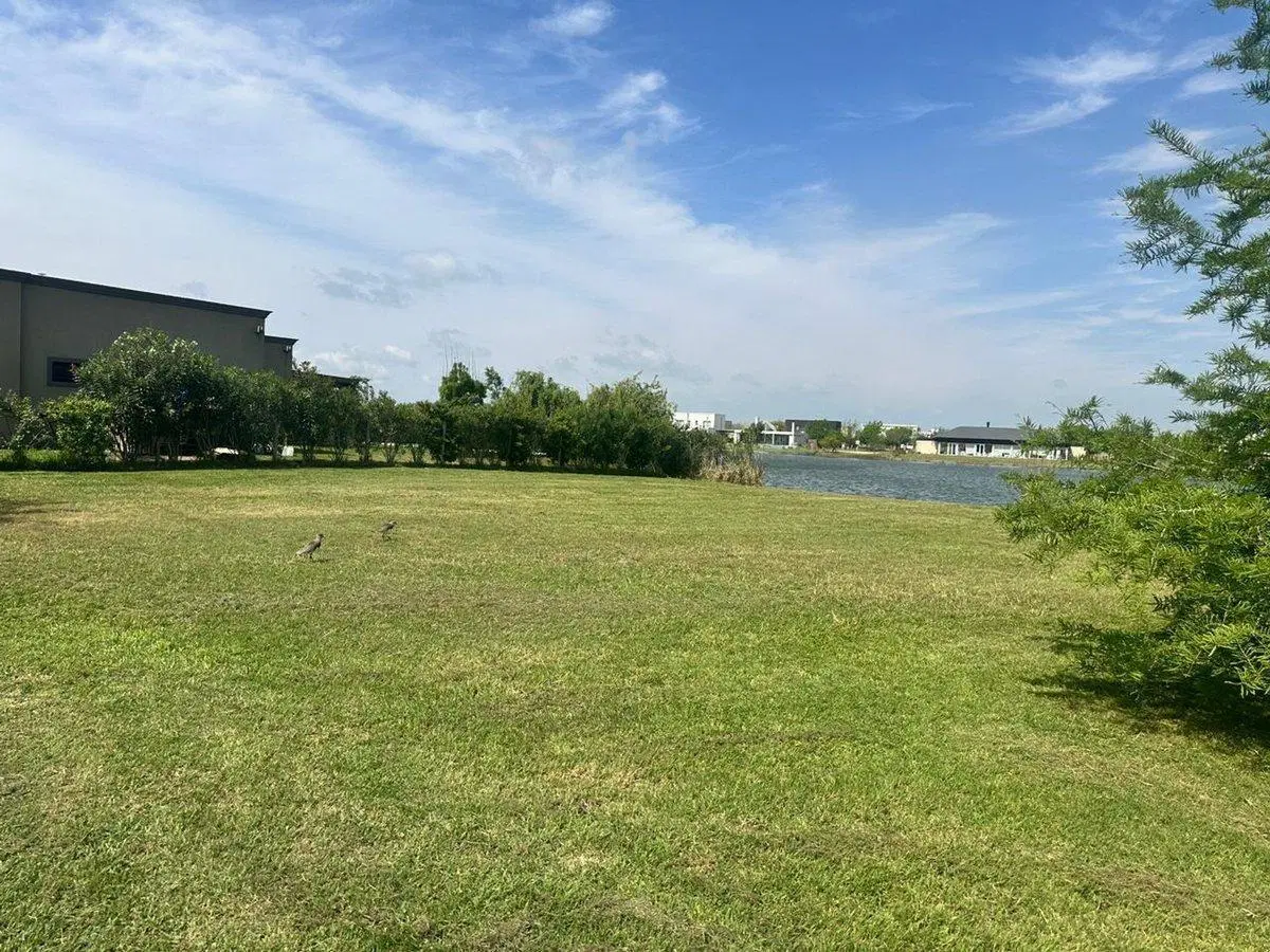 VENTA Lote a la Laguna en EL CANTÓN, Escobar ! 2