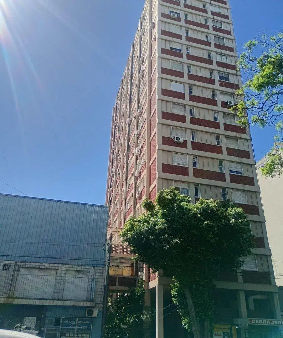Venta Dpto. 2 amb. coc. indep/lav. COLEGIALES 8