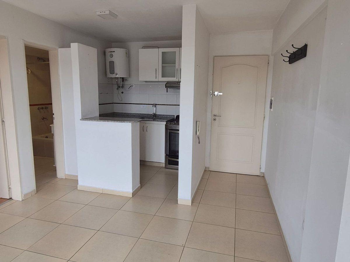 Foto de VENTA DEPARTAMENTO 2 AMB - HAEDO CON BALCON, imagen 4