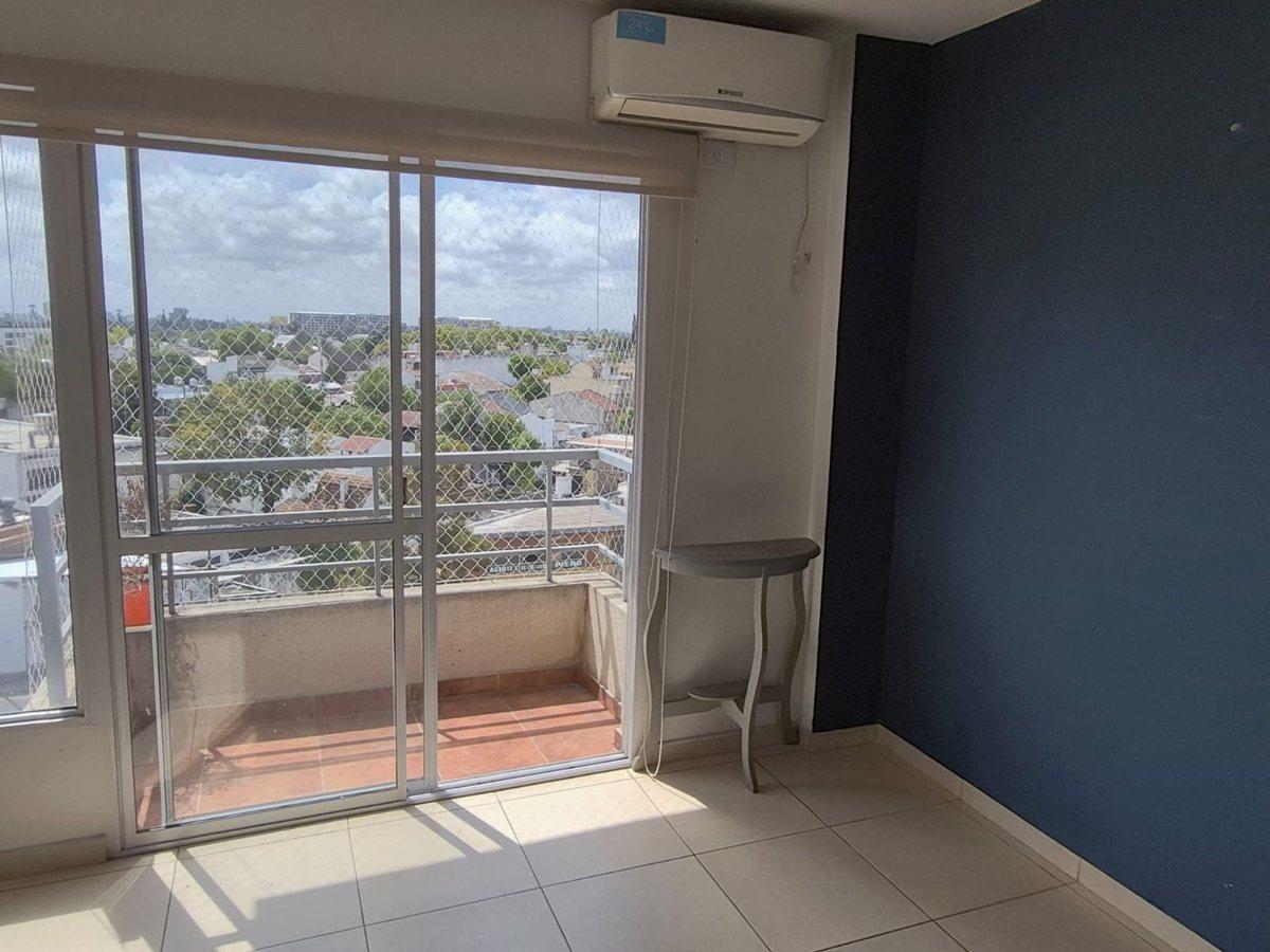 Foto de VENTA DEPARTAMENTO 2 AMB - HAEDO CON BALCON, imagen 2