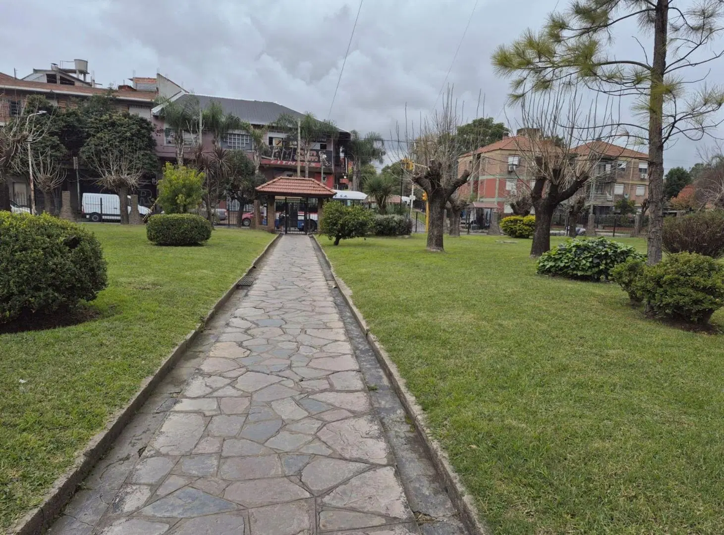 VENTA 3 AMBIENTES CON COCHERA - VILLA CELINA 8