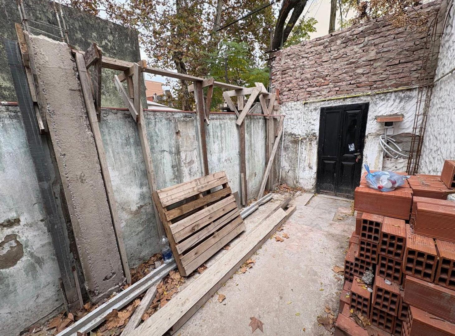 Foto de VENTA LOTE CON LOSA EN SAENZ PEÑA IDEAL FLIPPING, imagen 5