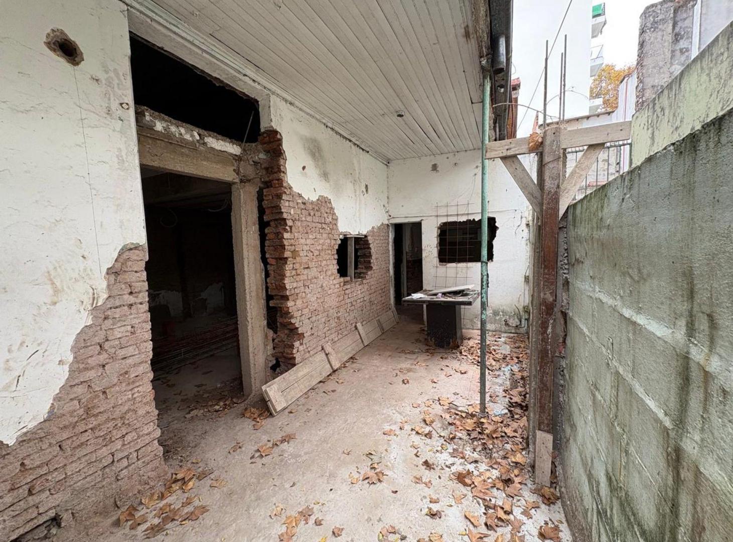 Foto de VENTA LOTE CON LOSA EN SAENZ PEÑA IDEAL FLIPPING, imagen 4