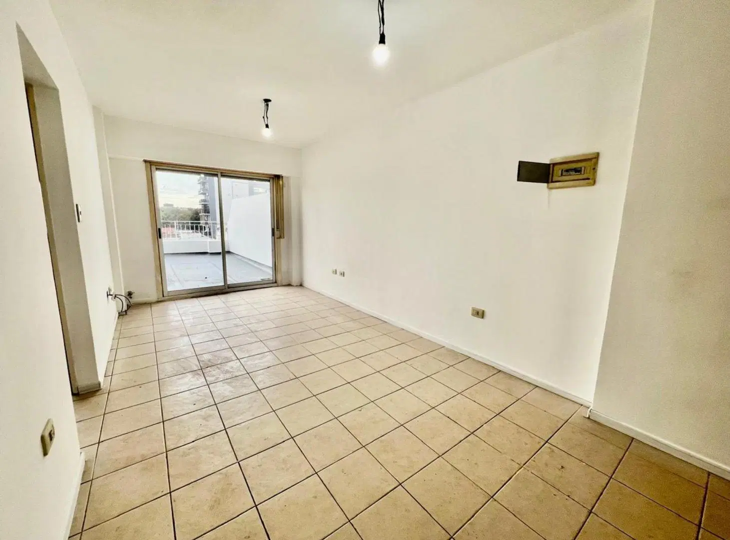 DEPTO VENTA 2 AMB CON TERRAZA EXC. UBICACION 5