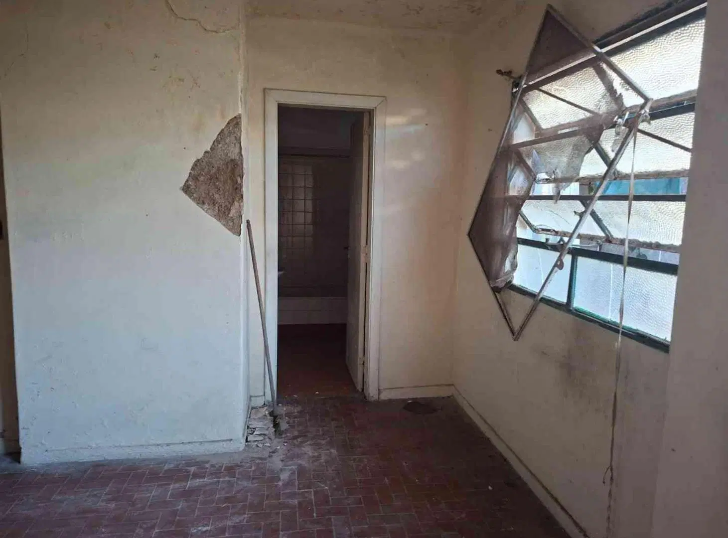 Casa en venta a reciclar en La Lucila 5