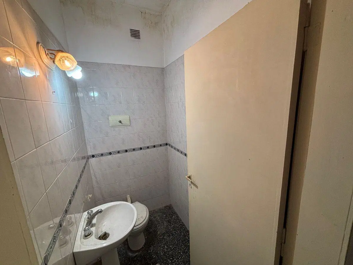 VENTA CASA MULTIFAMILIAR TIGRE CENTRO A RECICLAR 8