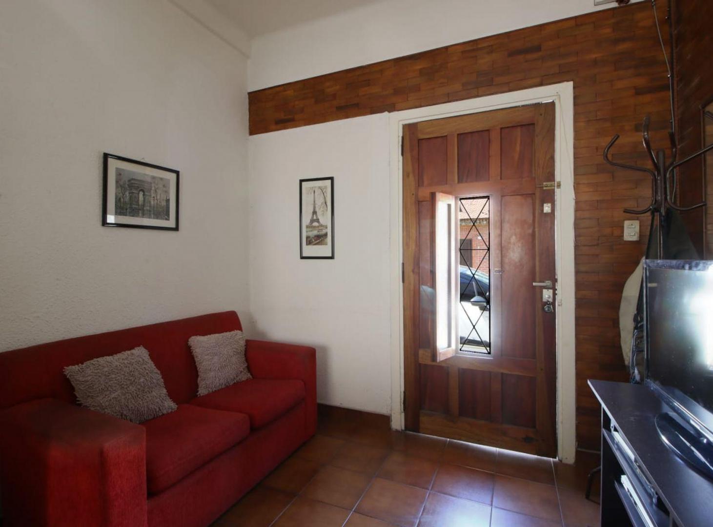 Foto de VENTA PH DE 3 AMB MONTECASTRO CON PATIO Y TERRAZA, imagen 4