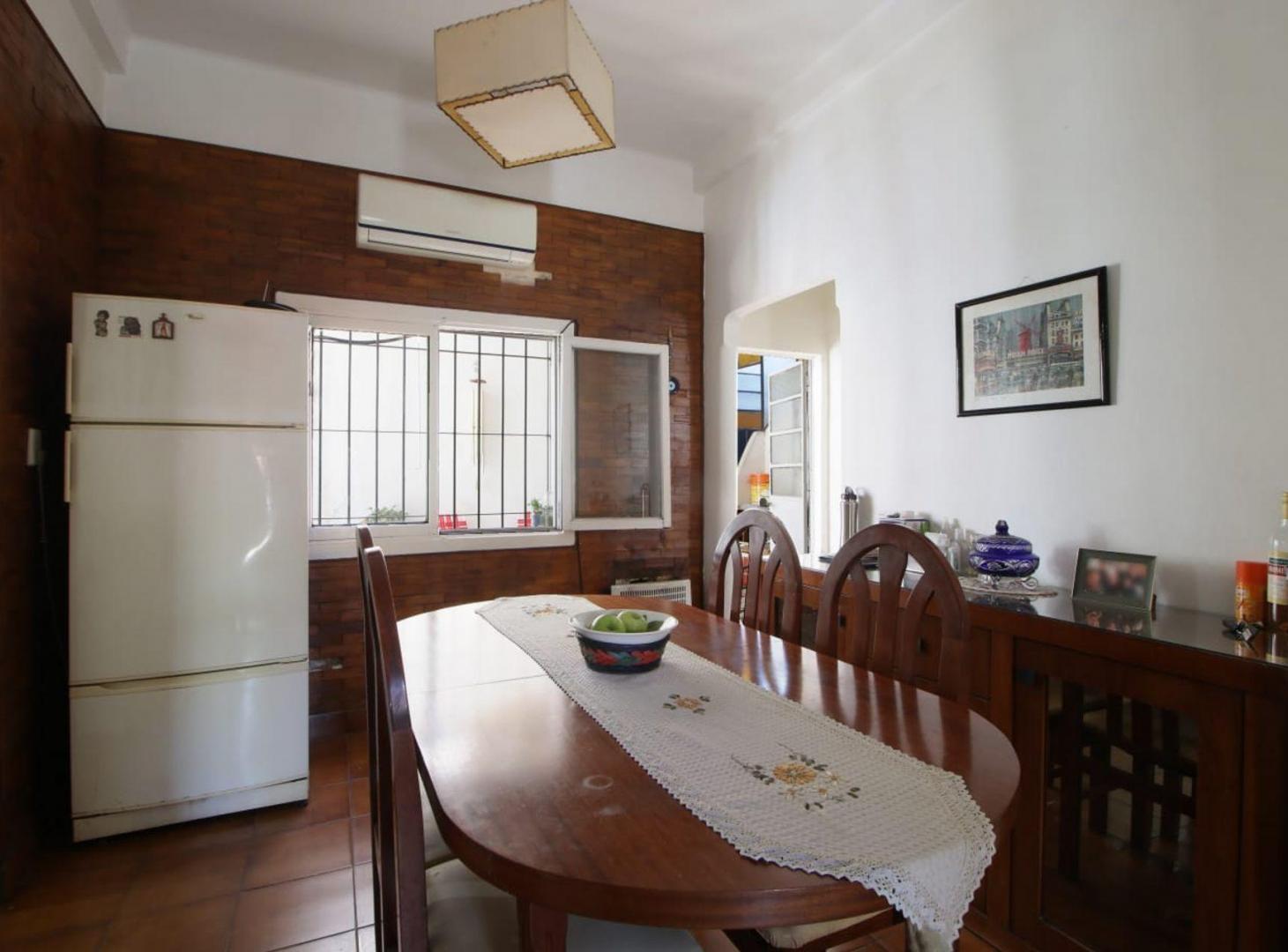 Foto de VENTA PH DE 3 AMB MONTECASTRO CON PATIO Y TERRAZA, imagen 2