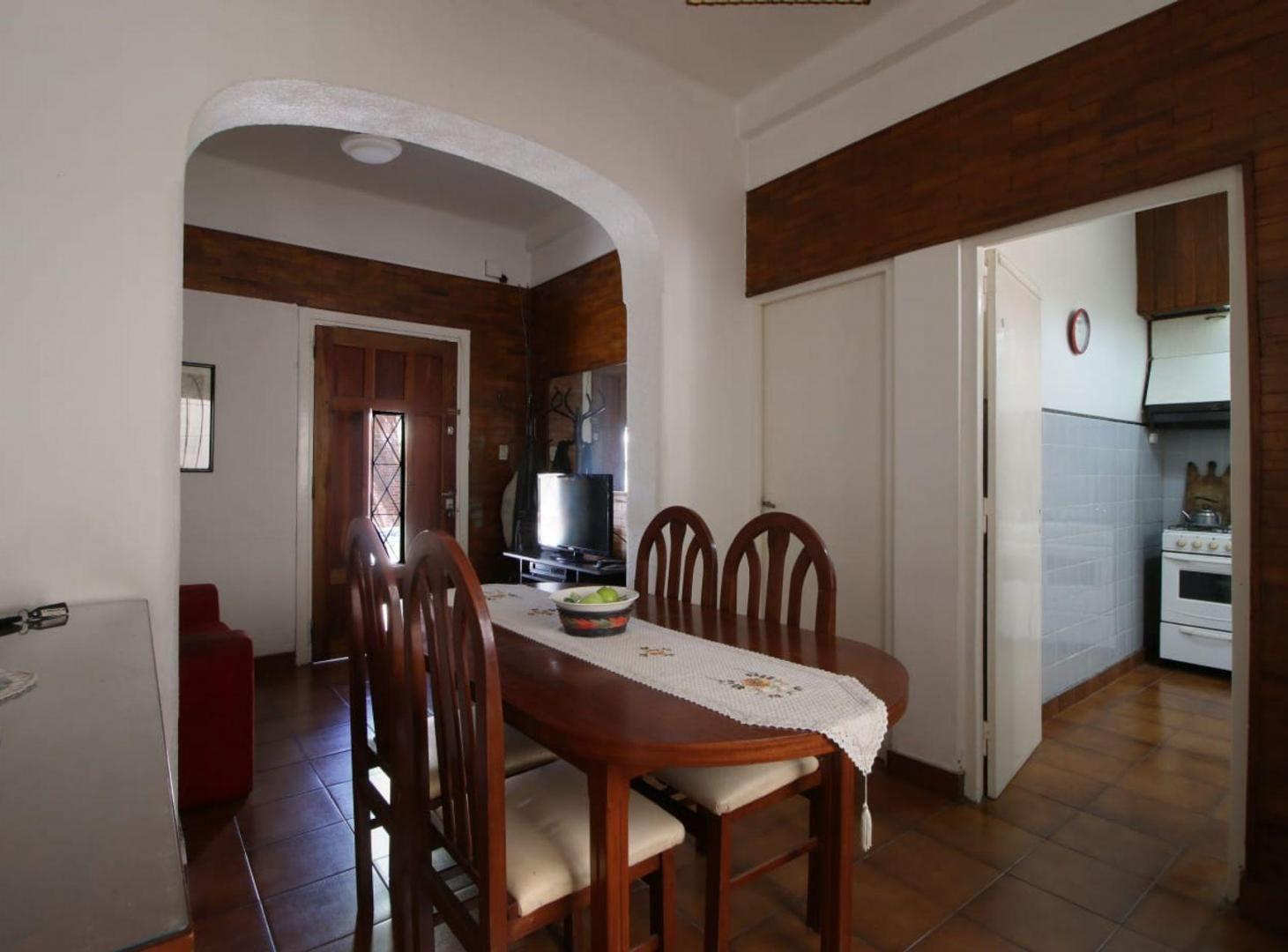 Foto de VENTA PH DE 3 AMB MONTECASTRO CON PATIO Y TERRAZA, imagen 1